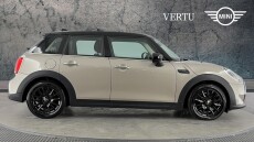 MINI Hatchback 1.5 Cooper Classic 5dr Auto [Nav Pack] Petrol Hatchback